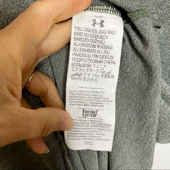 Under Armour Green Gray 1/4 Zip Hoodie YXL - Picture 4 of 5